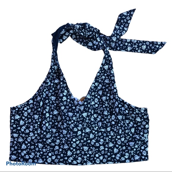 American Eagle Outfitters Tops - AMERICAN EAGLE AEO cropped navy floral halter top